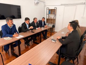 cea-sedia-assinatura-de-protocolo-de-intencoes-entre-ufrrj-associacao-cultural-chinesa-do-rio-e-zpe-seropedica
