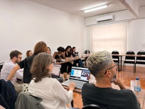 minicurso-sobre-juventudes-e-participacao-politica-abre-programacao-da-escola-de-inverno-cea-drii